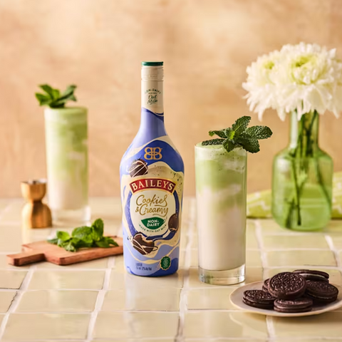 Baileys Cookies & Creamy Non-Dairy Liqueur Made with Oat Milk